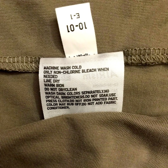 UNIQLO Cotton/Polyester Blend Knit 5 Button Cardigan - Picture 4 of 4